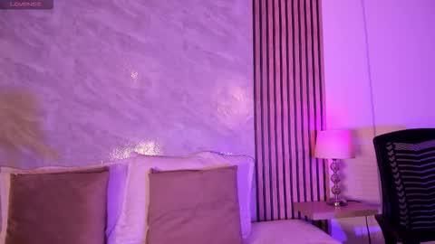 Luisa online show from February 2, 1:47 am