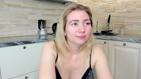 Amanda   insta amanda    grey online show from April 24, 5:59 pm