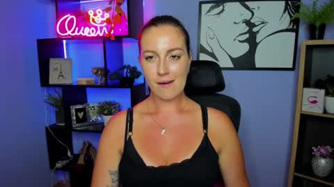 Amanda online show from June 25, 1:49 pm