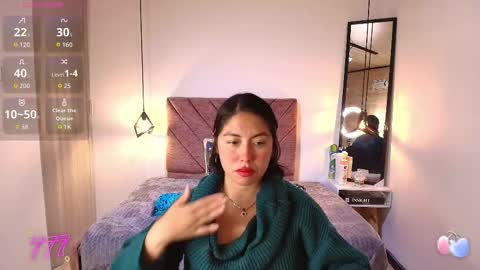 AMANDA FOX online show from March 16, 7:40 pm