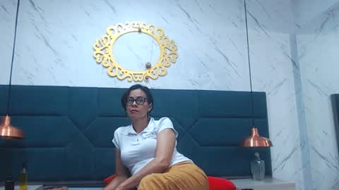 amanda_ramirez online show from February 20, 9:28 pm