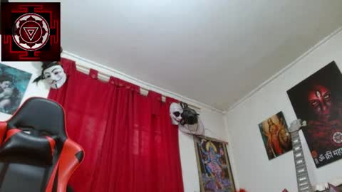 Amanda Valeska online show from April 17, 6:10 pm