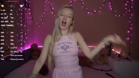 Amanda online show from January 7, 7:24 am