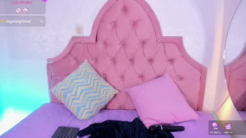 amandalee26 online show from October 3, 8:06 pm