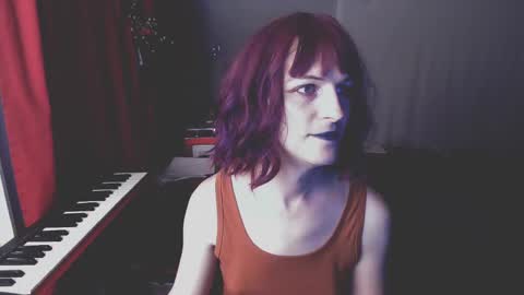 AMANDA MICROWAVE online show from December 9, 10:22 am