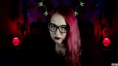 Goddess Amanita online show from April 22, 8:21 am