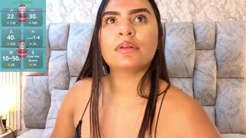 amarahanks_ online show from November 25, 9:35 pm