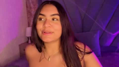 amarahanks_ online show from October 28, 4:52 pm