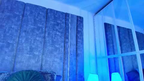 Emily online show from March 26, 11:15 am