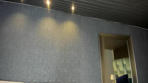 Emily online show from March 5, 12:00 pm