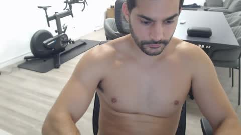 amateurmilk30 online show from August 6, 1:09 pm