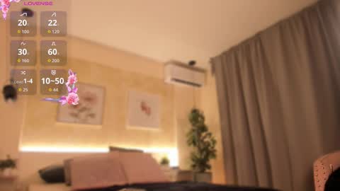  A M A T I S T A   online show from February 20, 5:04 pm