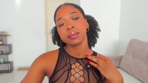 Tammy online show from April 22, 9:22 pm