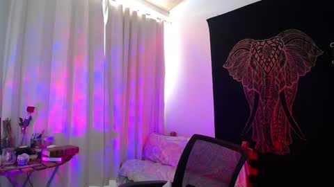Snapshot of amatista_riveera chatting on February 25, 3:09 pm Amatista  Next stream 9 DEC 1 PM COLOMBIAN TIME  miss u and love u online show from February 25, 3:09 pm