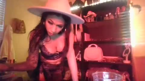 amayamillarodriguez online show from December 28, 3:15 pm