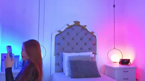 Sara online show from September 28, 11:19 am