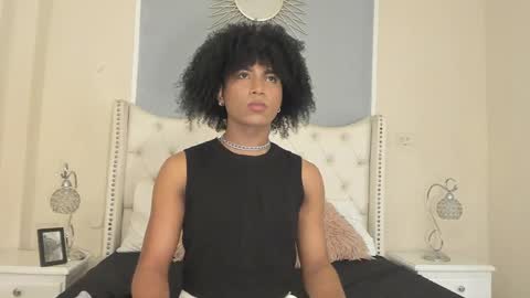 Snapshot of ambar_colling chatting on March 3, 1:12 pm Ambar Colling online show from March 3, 1:12 pm