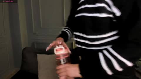 Ambar  online show from February 2, 12:01 pm