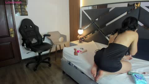 Ambar Ross online show from March 25, 1:40 pm