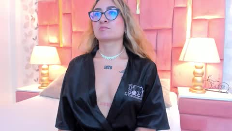 AmbarSantany  online show from February 17, 10:09 pm