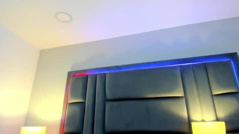 AmbarSantany  online show from December 22, 11:00 pm