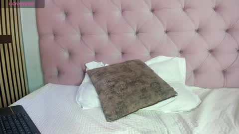  Amber  online show from April 21, 1:42 am