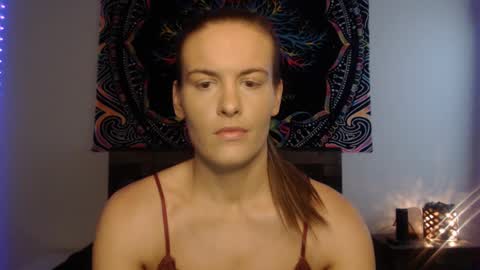 Snapshot of amber__xoxo chatting on January 3, 2:51 pm Amber online show from January 3, 2:51 pm