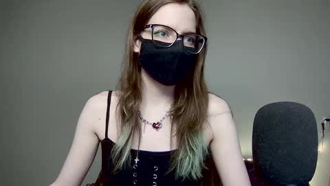 Amber non-nude model online show from December 4, 5:29 am