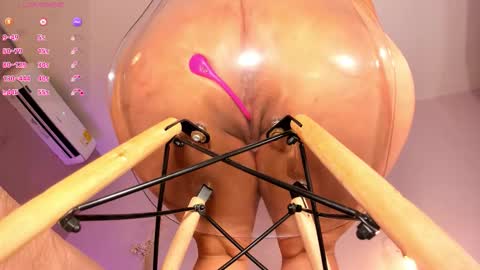 Amber Collins online show from February 17, 8:08 pm