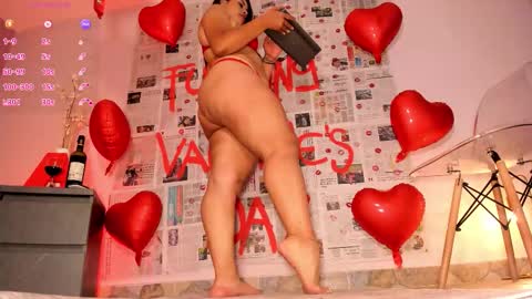 Amber Collins online show from February 14, 10:12 pm