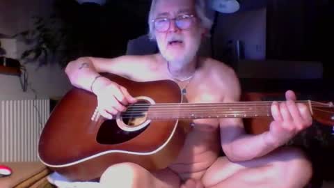 Amberr11 online show from January 6, 12:03 am