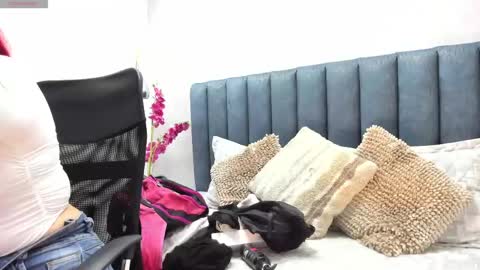 Snapshot of amberthomsonn chatting on March 3, 4:25 am Amber online show from March 3, 4:25 am