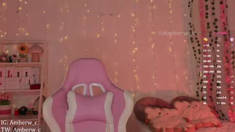 IG - TW Amberw c online show from November 23, 6:33 am