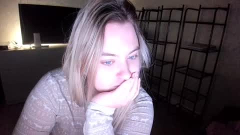 ambrosia__ online show from October 24, 4:30 pm