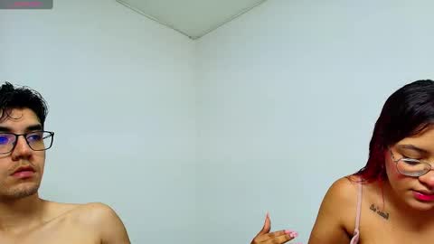Snapshot of ameli_and_lucas chatting on January 9, 10:20 pm Amelia  Lucas online show from January 9, 10:20 pm