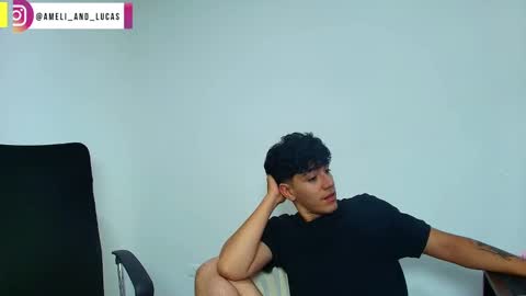 Snapshot of ameli_and_lucas chatting on December 28, 3:47 am Amelia  Lucas online show from December 28, 3:47 am