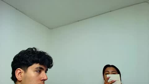 Snapshot of ameli_and_lucas chatting on January 11, 3:02 am Amelia  Lucas online show from January 11, 3:02 am