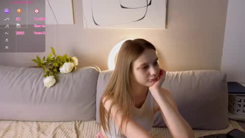 5th day here my name Jennie online show from April 23, 8:21 pm