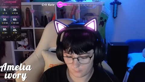 ameliaivory online show from May 23, 10:06 pm