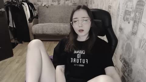 Amelia online show from February 13, 8:03 pm