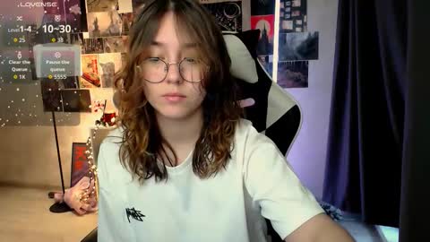 Amelia online show from October 18, 9:02 am