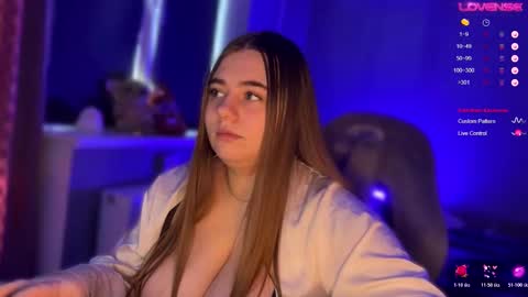 Amelia online show from March 28, 8:27 am