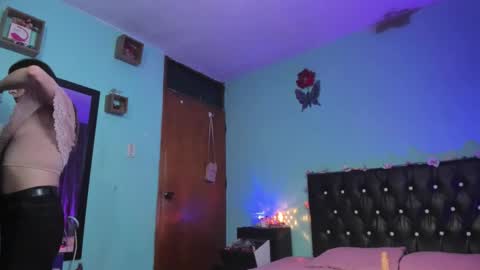 ameliasexdoll online show from October 25, 11:16 pm