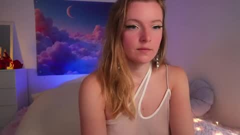 Amelia online show from April 11, 9:13 am