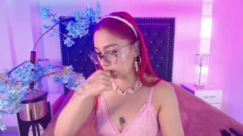 Amelie online show from April 15, 11:46 am