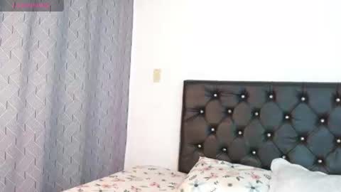 Ameliejoness  online show from June 27, 6:36 pm