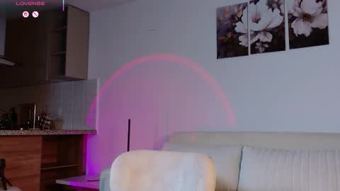 Victoria online show from March 13, 10:57 pm