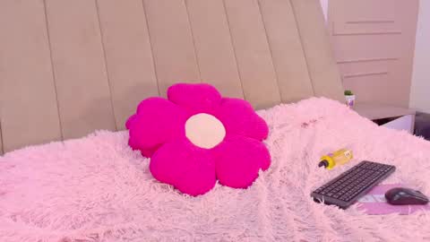 Amelia online show from May 30, 2:10 am
