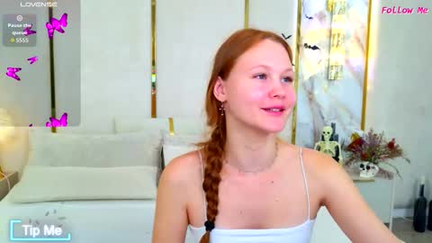 AmeliRoyse online show from November 3, 5:03 pm