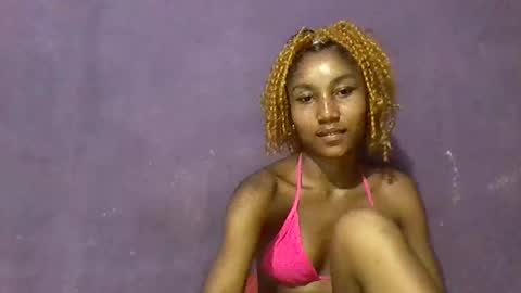 amelisy20005 online show from January 9, 6:46 pm